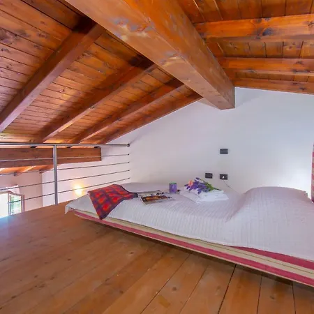 Arolo Sleeps 3 Pool Wifi